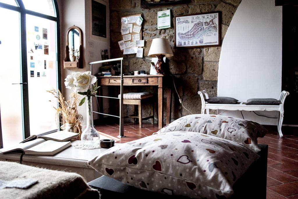 La Casa Dei Carrai Bed & Breakfast Pitigliano Bagian luar foto